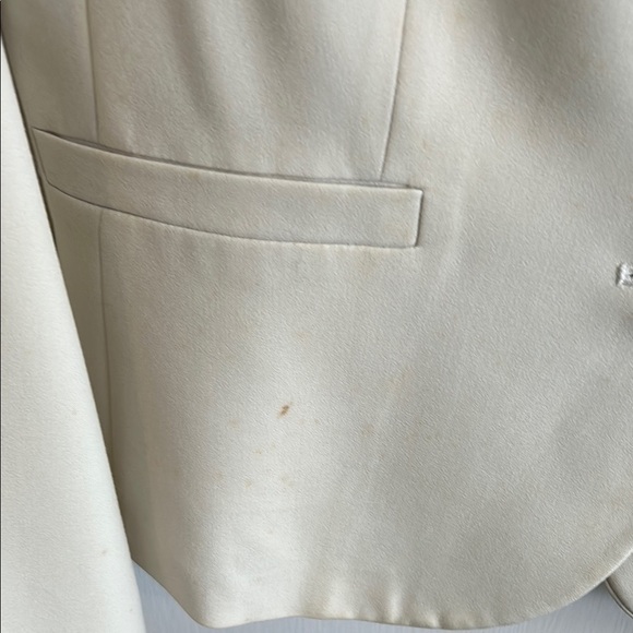 Calvin Klein Women's Cream Blazer - Picture 9 of 10